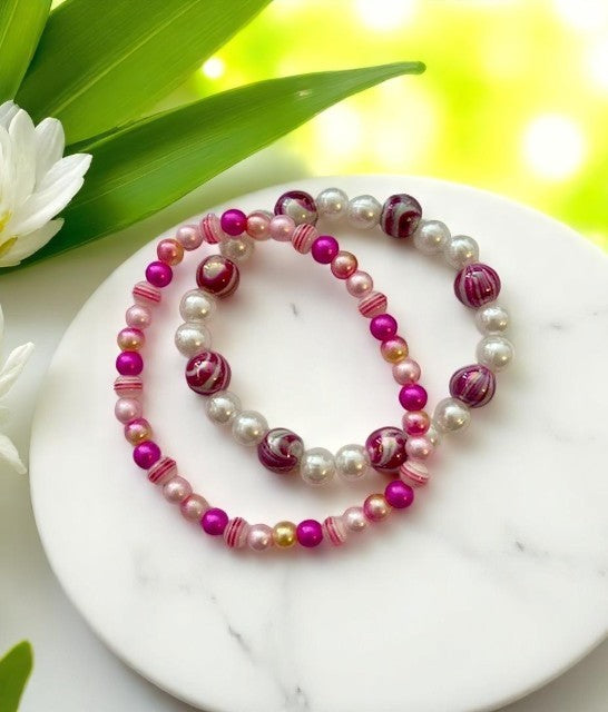 2 Bracelets