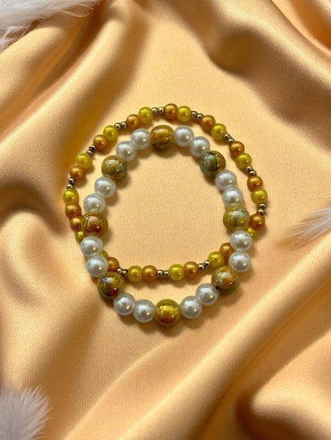 2 Bracelets