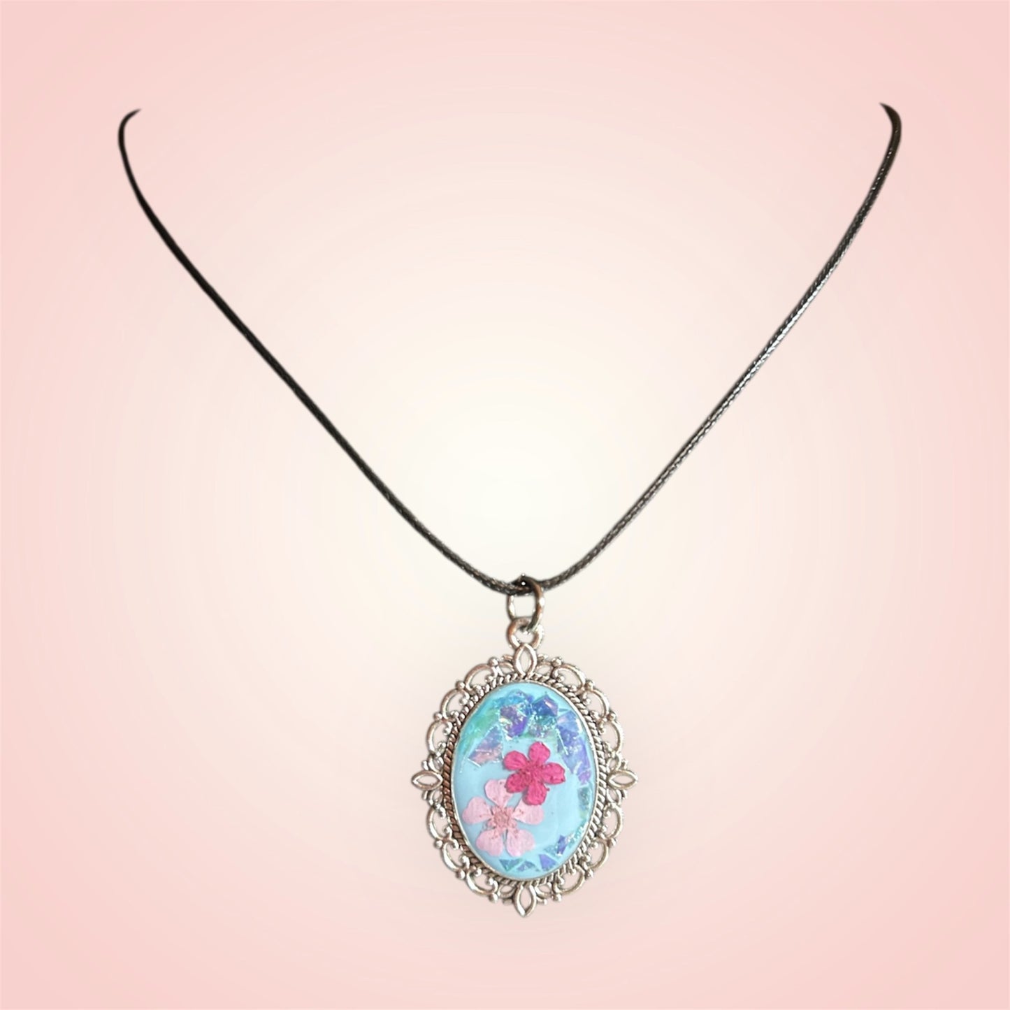 Collier fleur véritable