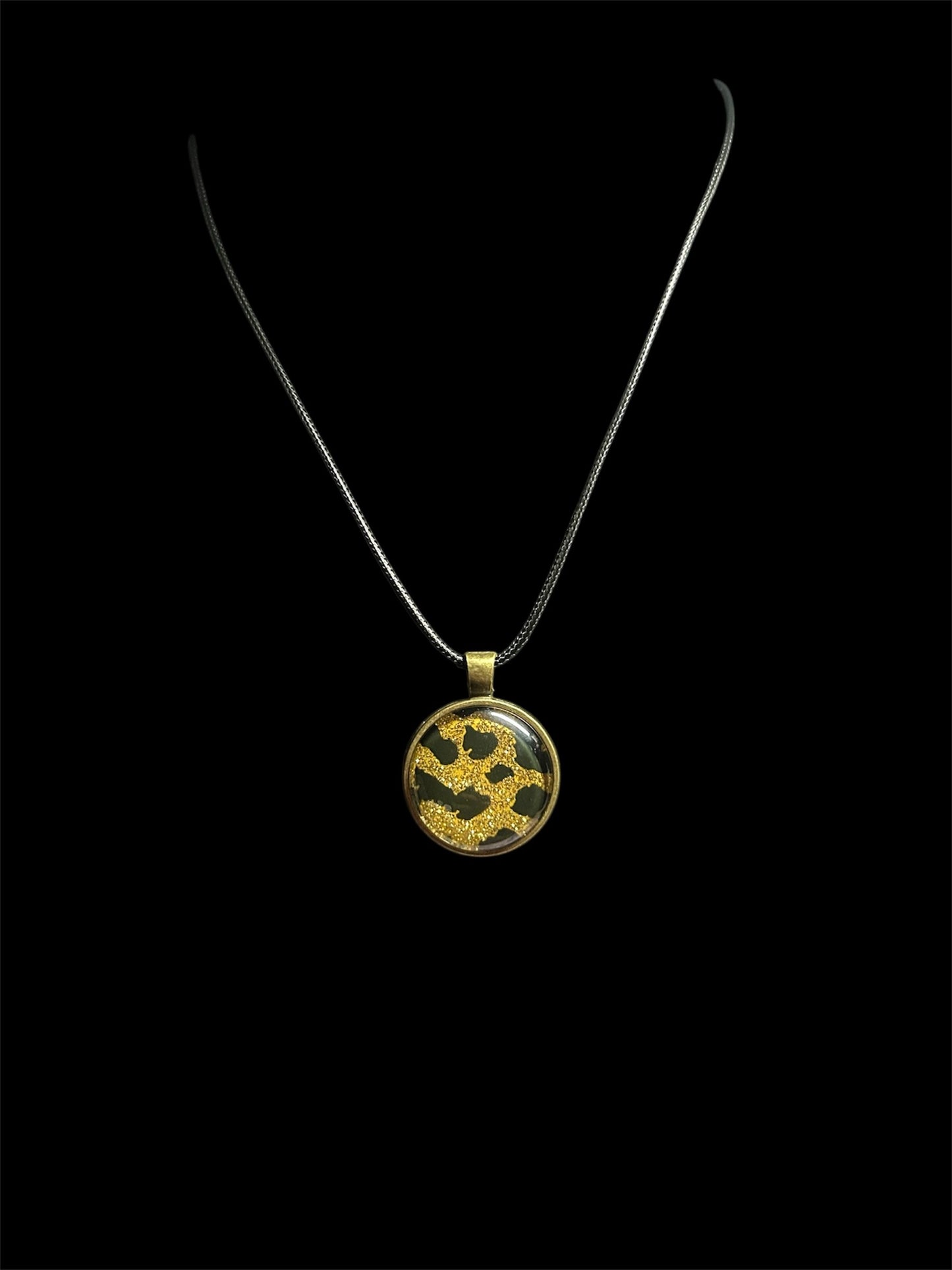 Collier motif Léopard